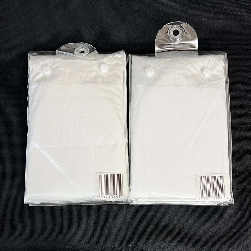 White Vinyl Fitted Mattress Protector - Full